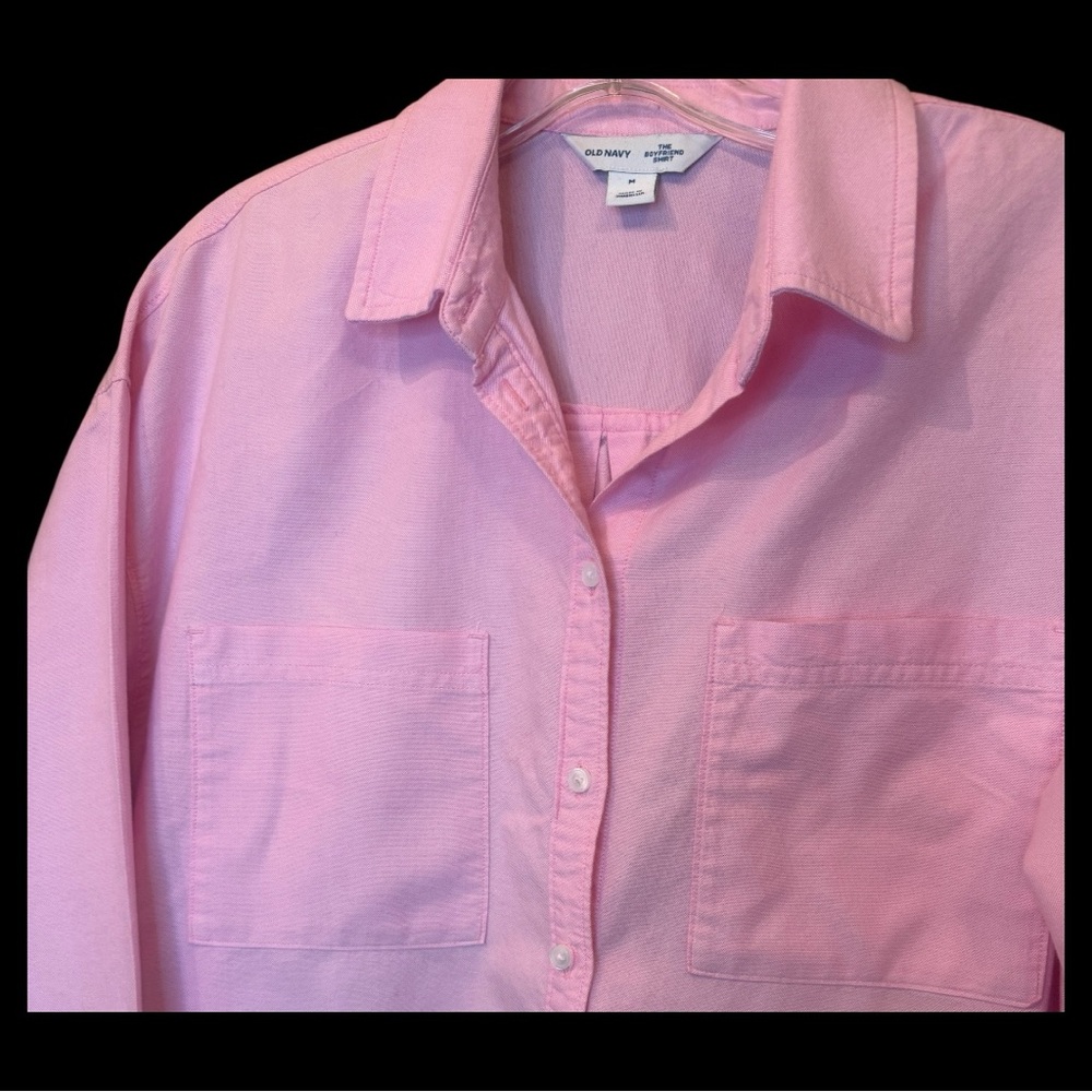 Old Navy pink Boyfriend  Button-Up Shirt.  Two large chest pockets.Pristine sz M - Picture 6 of 10